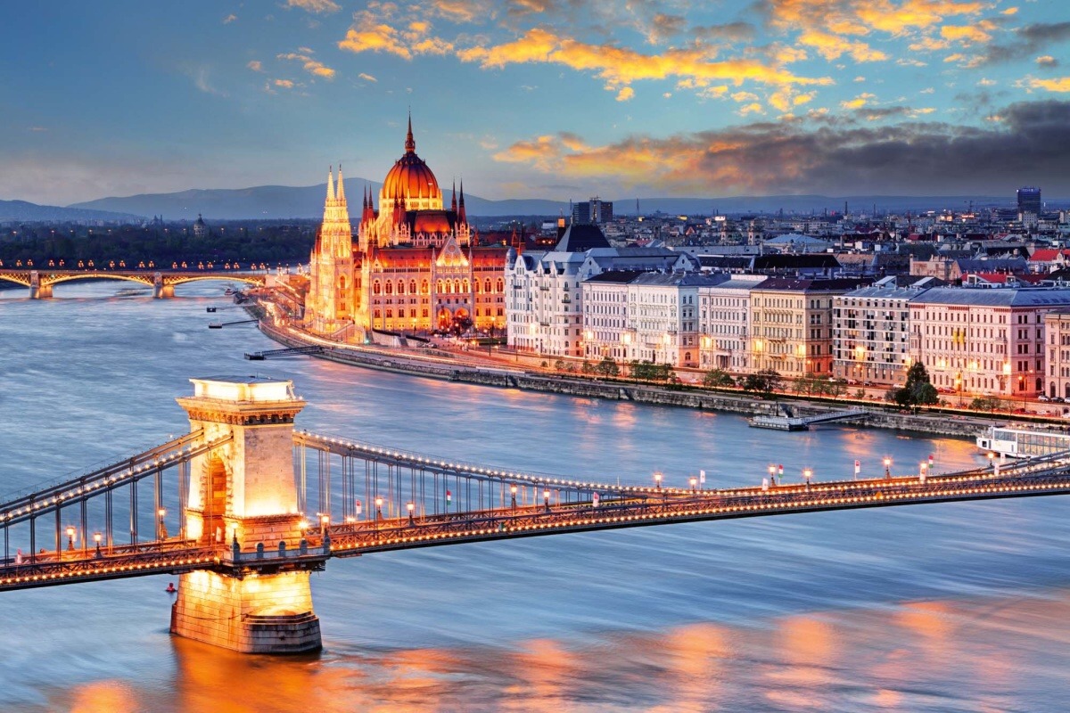 Fototapeta MS-5-0681 Budapeštianský reťazový most 375 x 250 cm