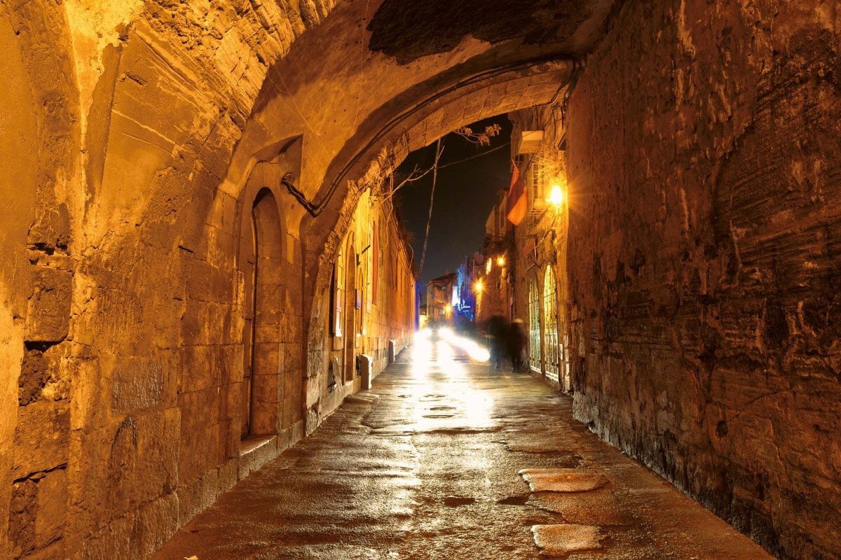 Fototapeta MS-5-0687 Nočná ulica v Jeruzaleme 375 x 250 cm