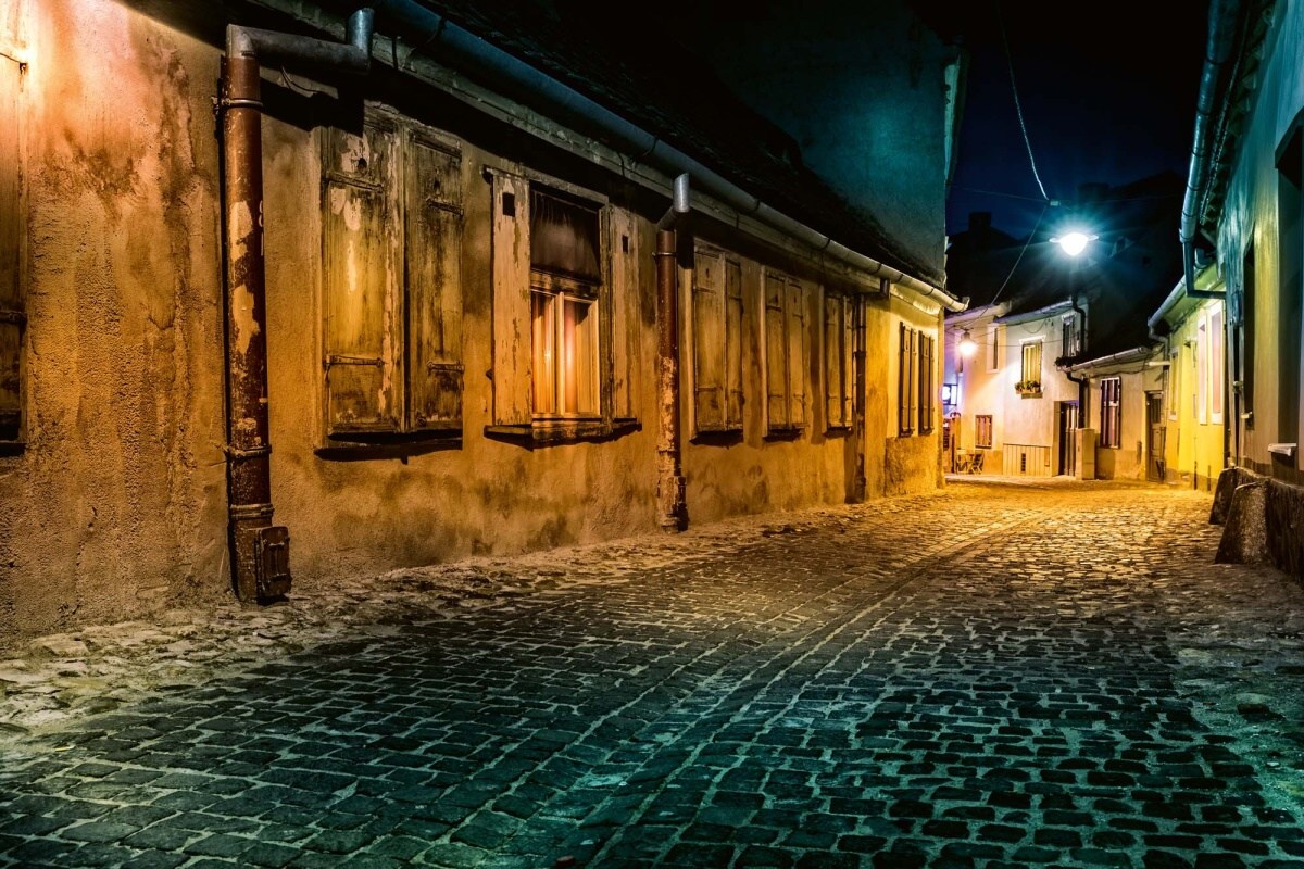 Fototapeta MS-5-0729 Stará ulica v Sibiu 375 x 250 cm
