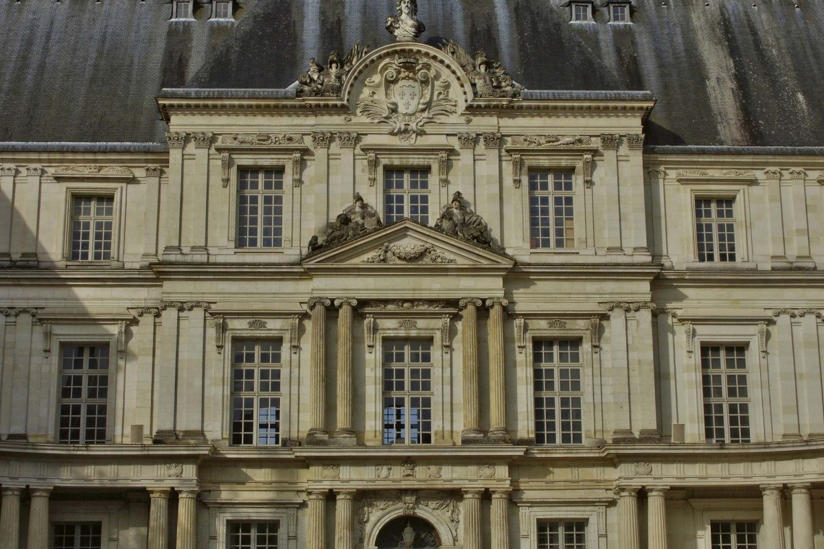 Fototapeta MS-5-0778 Francúzsko, zámok Blois 375 x 250 cm