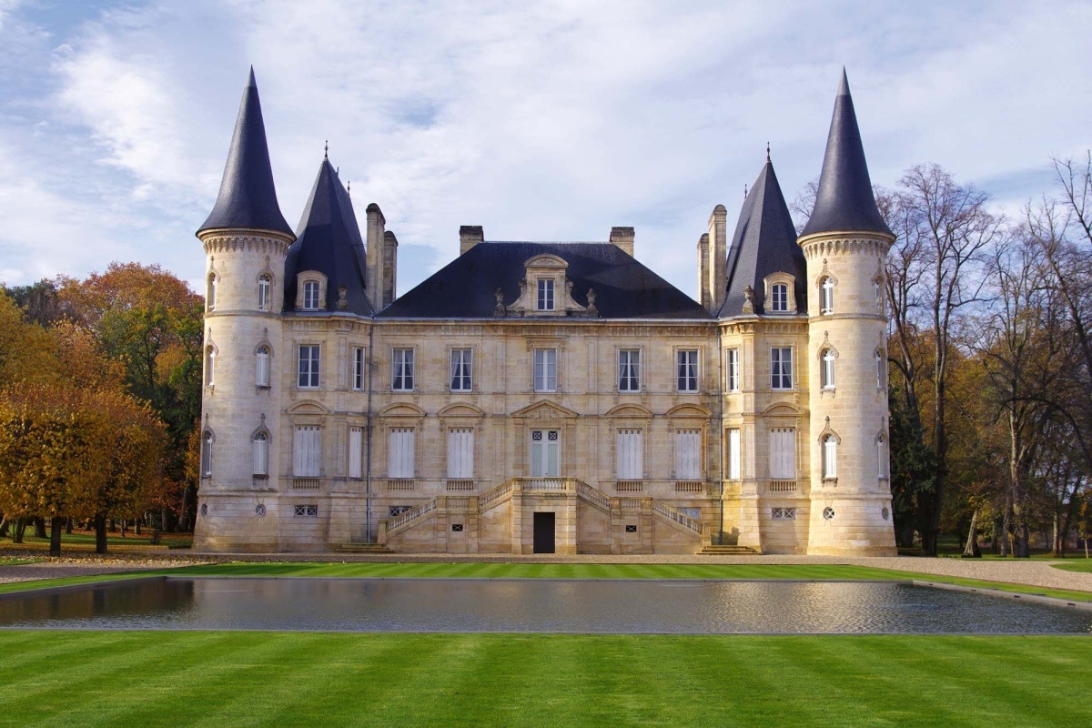 Fototapeta MS-5-1086 Chateau Pichon Longueville 375 x 250 cm