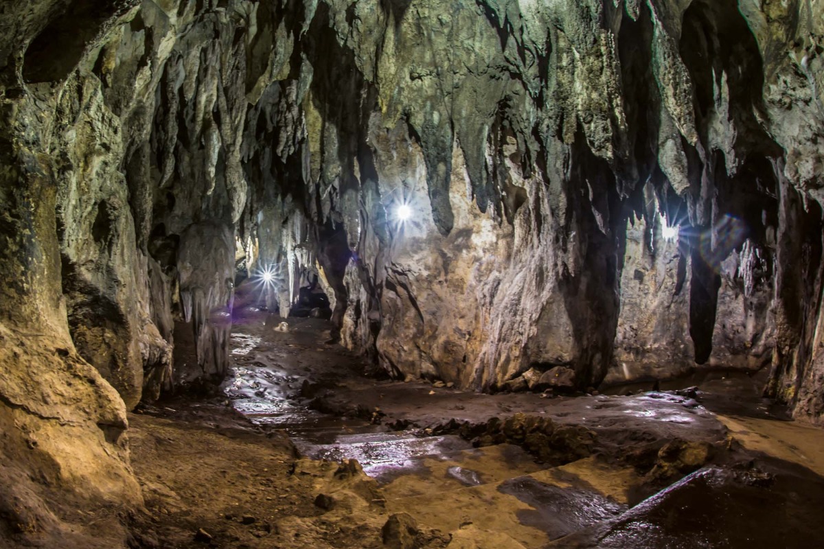 Fototapeta MS-5-1758 Svetlá jaskyňa 375 x 250 cm