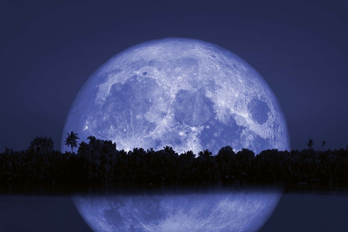 Fototapeta MS-5-1884 Odraz mesiaca na rieke 2 375 x 250 cm