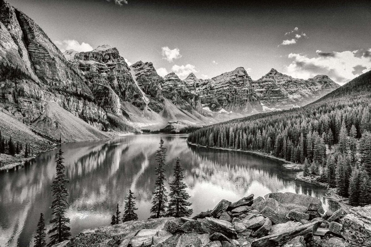 Fototapeta MS-5-3064 Skalnaté horské jazero 375 x 250 cm